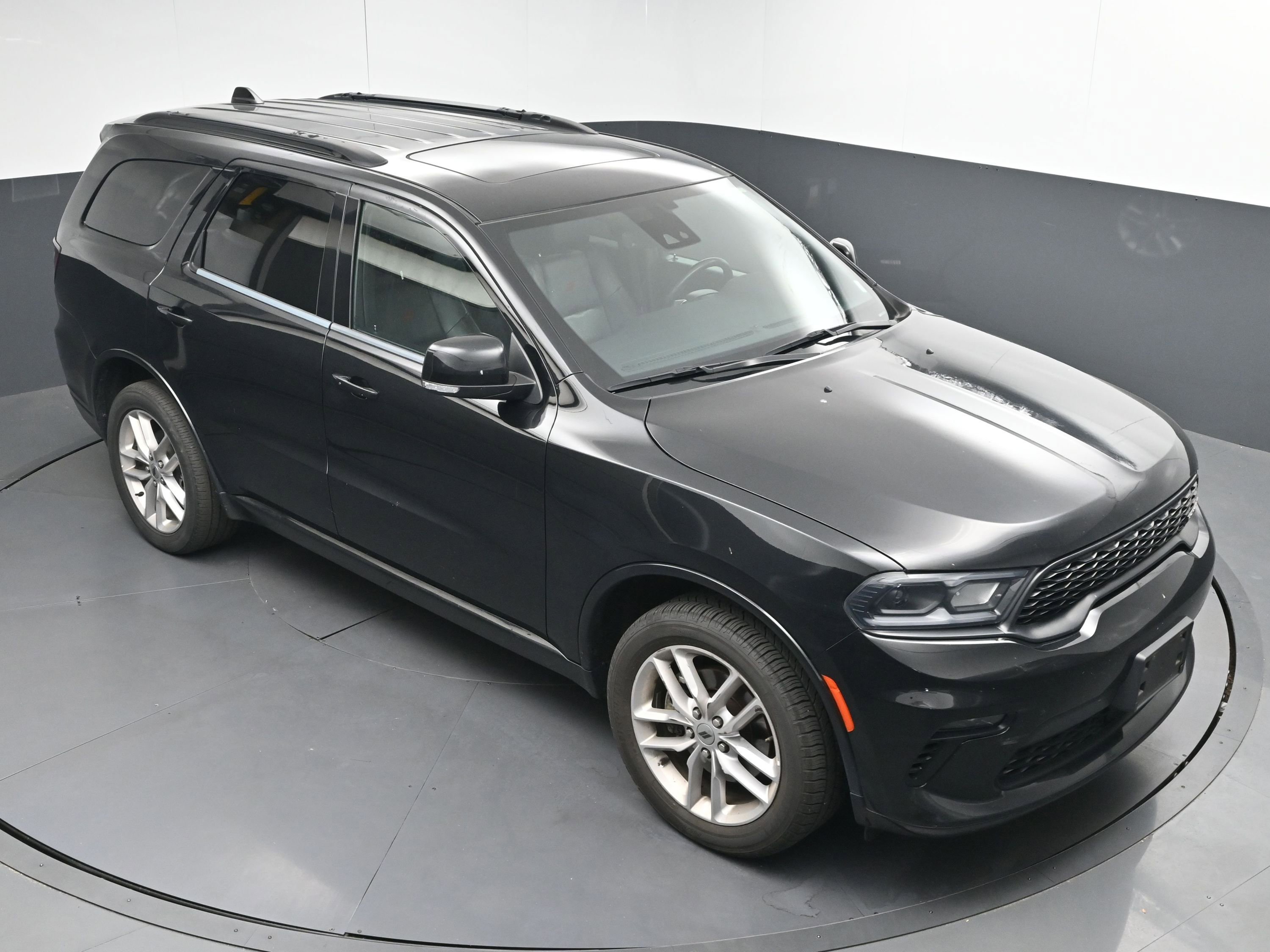 Used 2023 Dodge Durango GT image 33