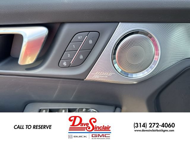 New 2026 Buick Enclave Avenir w/ Super Cruise Package FWD image 13
