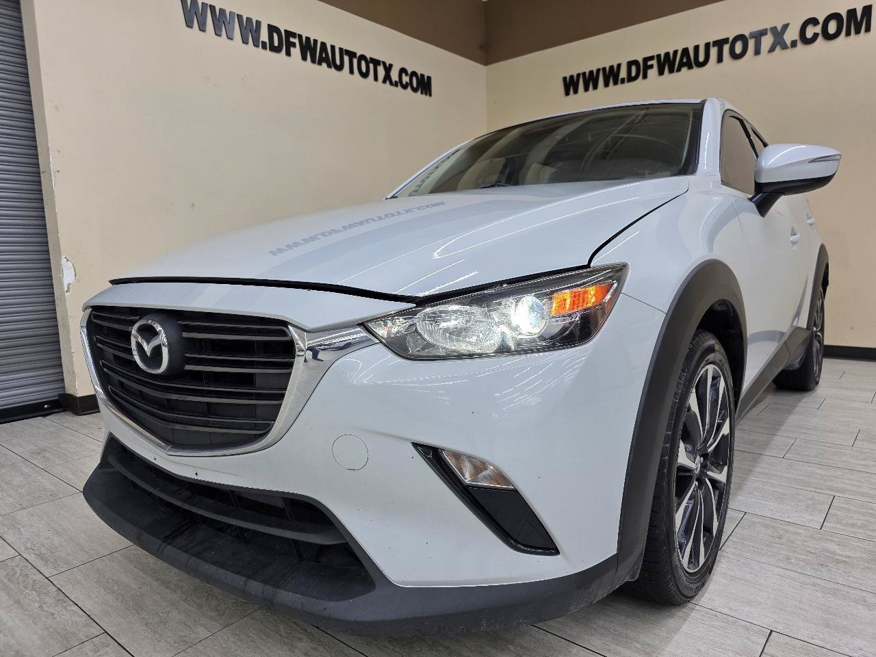 Used 2019 MAZDA CX-3 Touring w/ Preferred Equipment Package FWD image 2