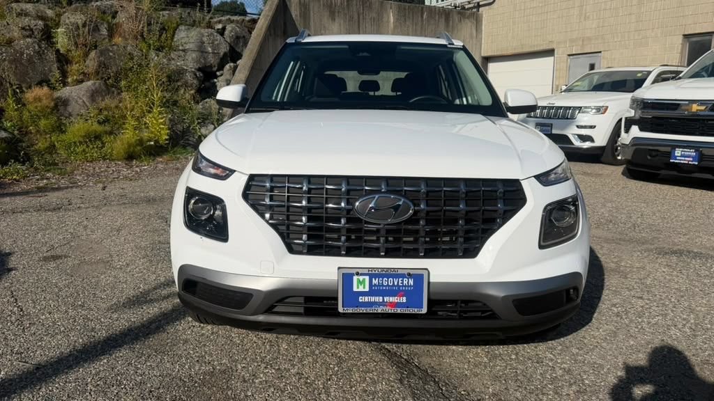 Certified 2026 Hyundai Venue SEL FWD image 10