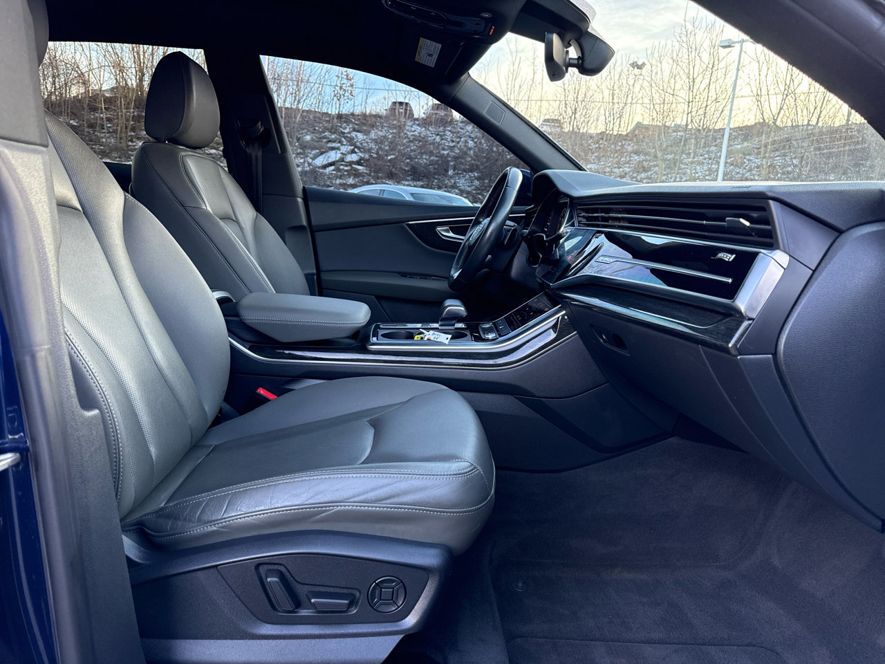 Used 2019 Audi Q8 Premium Plus w/ Premium Plus image 22