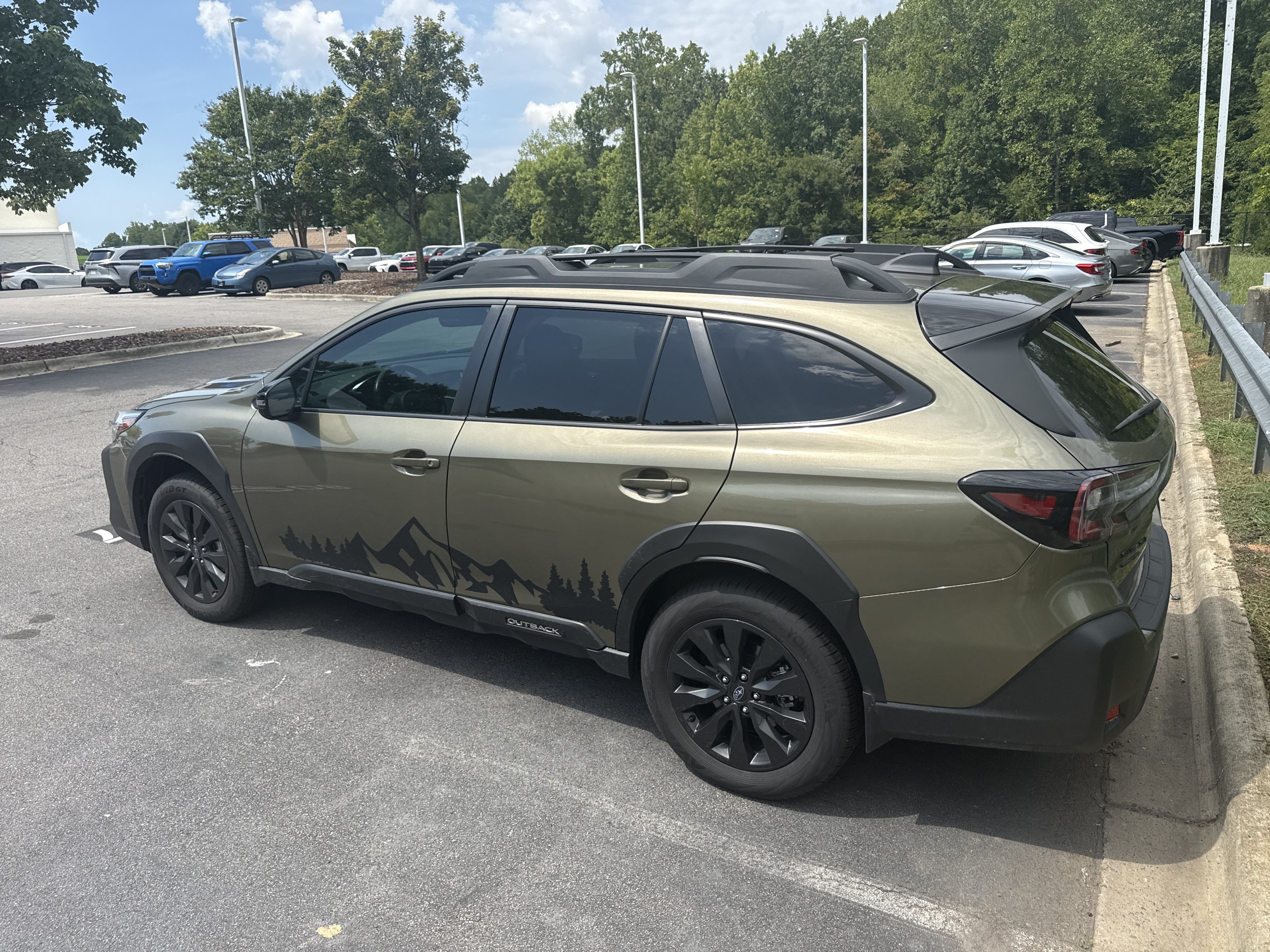Used 2025 Subaru Outback Onyx Edition w/ Popular Package #2 AWD/4WD image 44