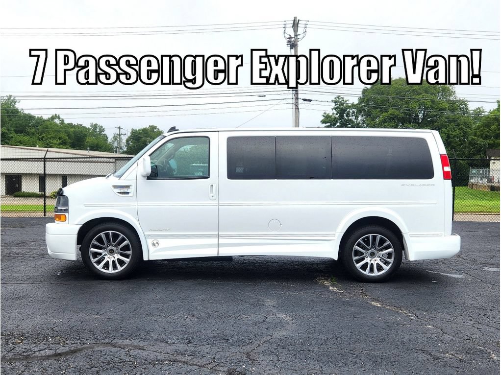 Used 2019 Chevrolet Express 2500 w/ Enhanced Convenience Package RWD image 9
