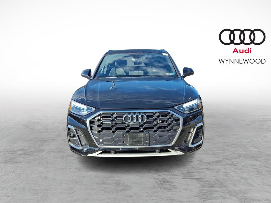Used 2023 Audi Q5 e Premium Plus w/ Premium Plus Package AWD/4WD image 2