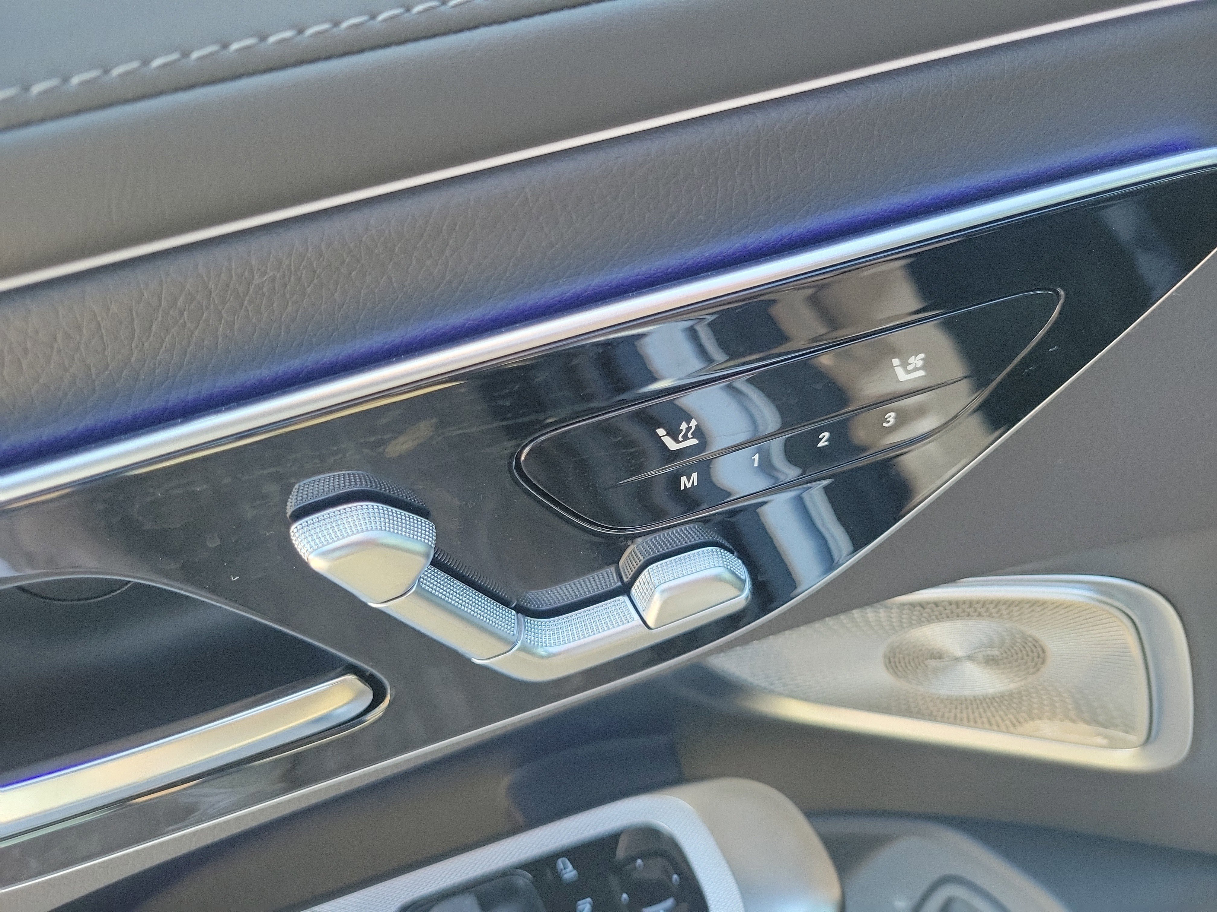 Certified 2026 Mercedes-Benz CLE 300 4MATIC Coupe image 8