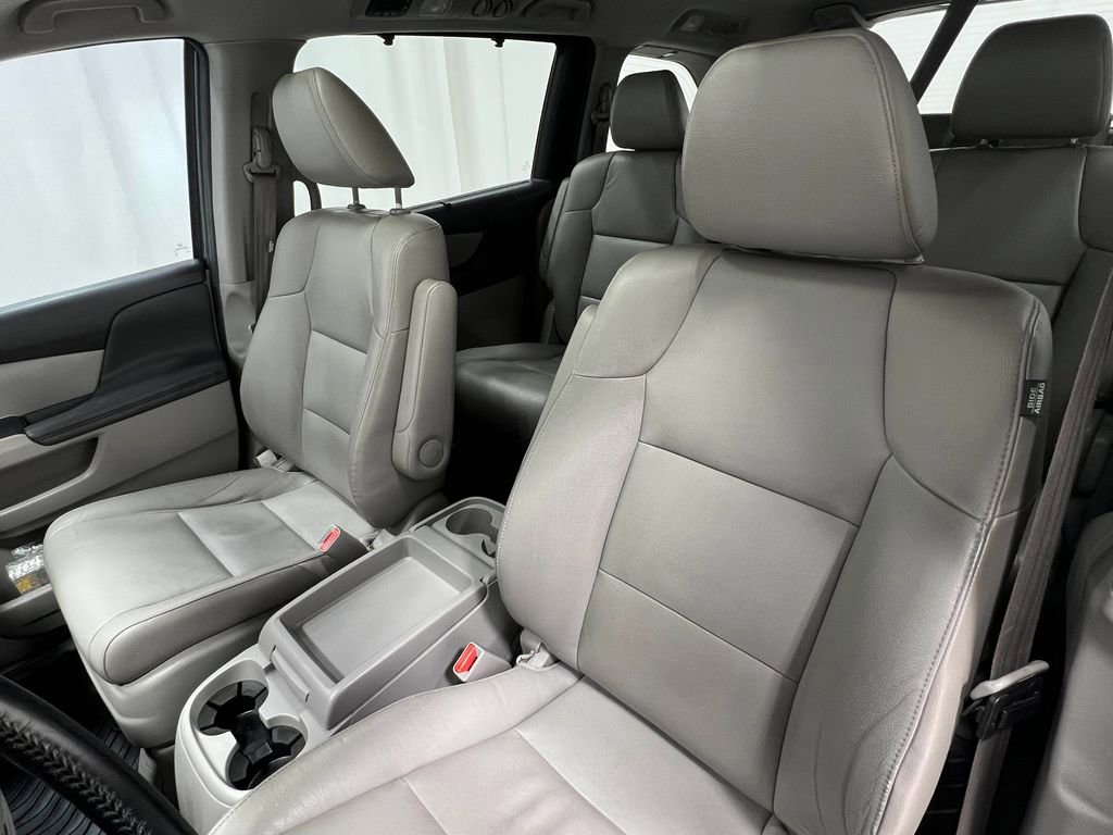 Used 2016 Honda Odyssey Touring image 13