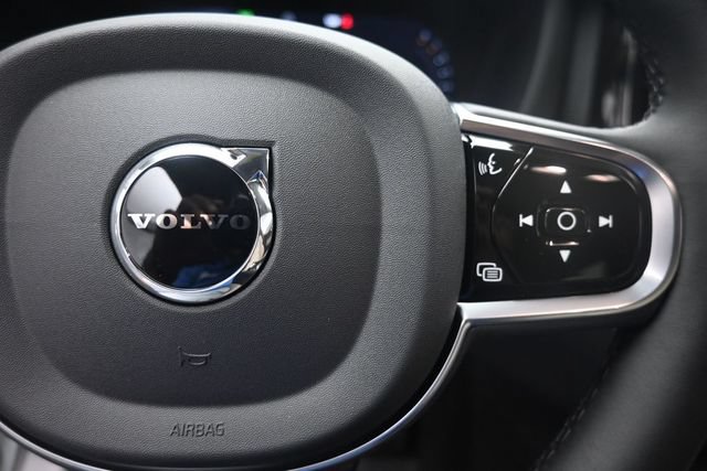 New 2026 Volvo XC60 B5 Plus w/ Protection Package Premier AWD/4WD image 14