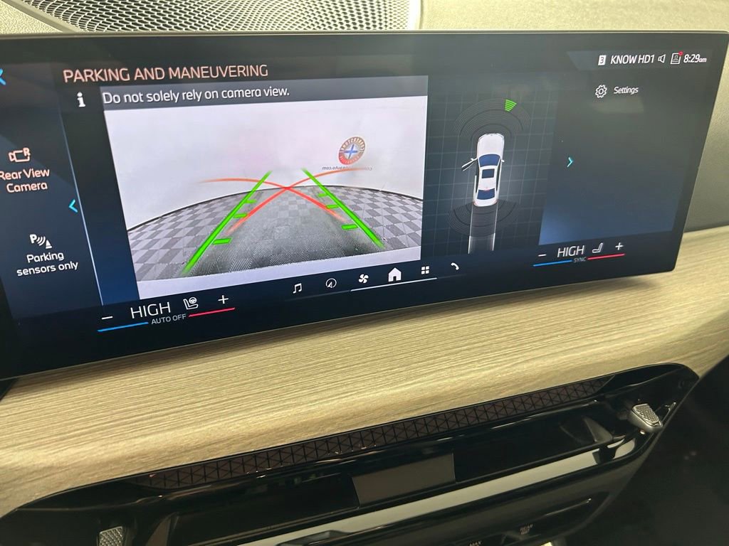 Used 2025 BMW 330i xDrive Sedan image 5