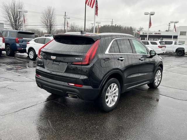 Used 2019 Cadillac XT4 Luxury w/ Cold Weather Package image 5