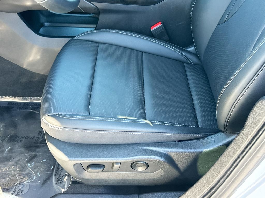 Used 2025 Buick Envision Preferred image 19