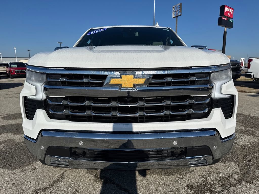 Used 2025 Chevrolet Silverado 1500 LTZ image 10