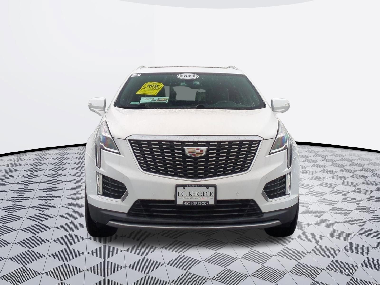 Certified 2022 Cadillac XT5 Premium Luxury image 3
