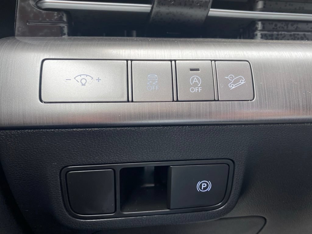 Certified 2024 Hyundai Kona SE AWD/4WD image 23