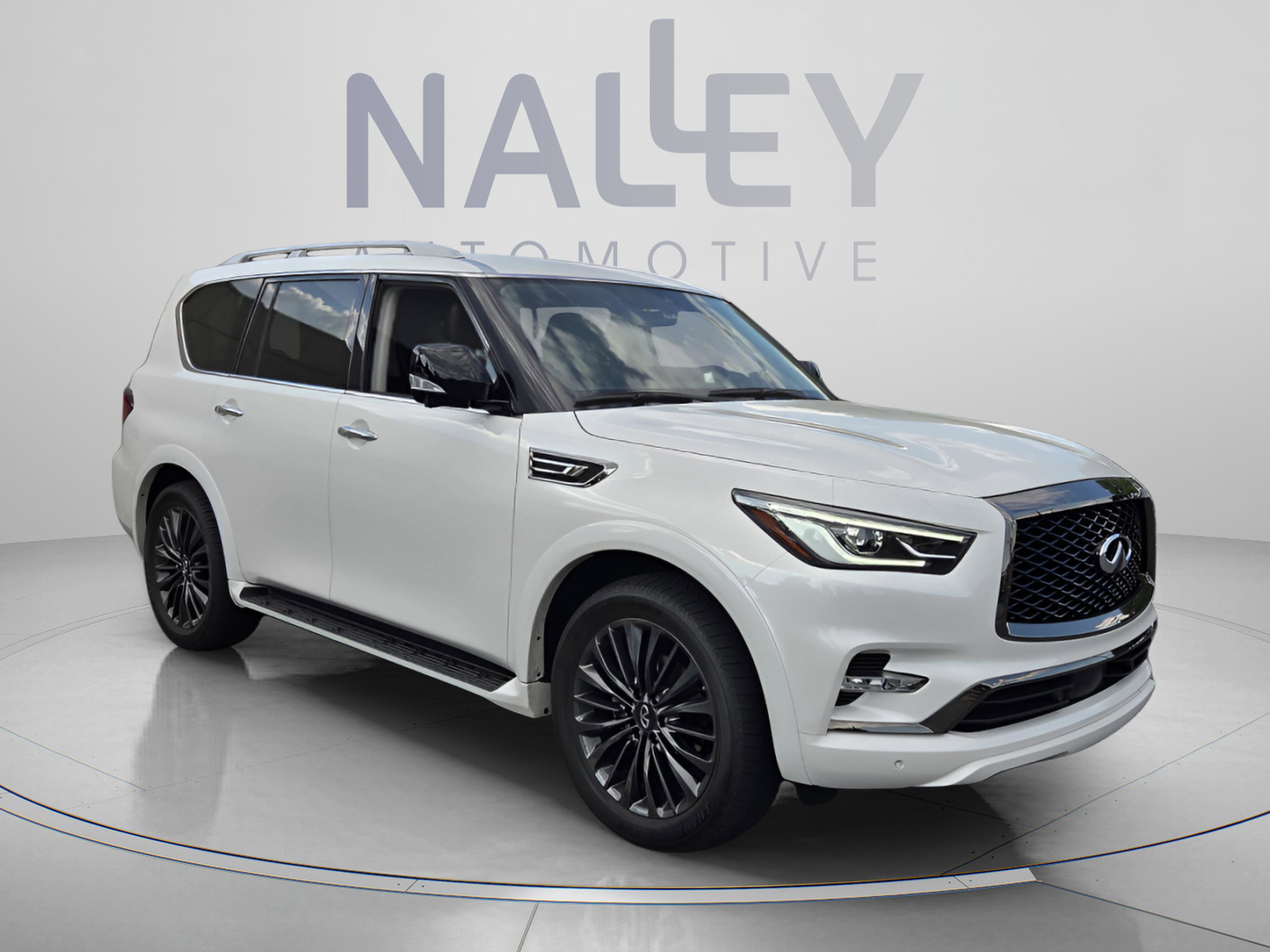 Used 2023 INFINITI QX80 Premium Select w/ All-Season Package RWD image 8