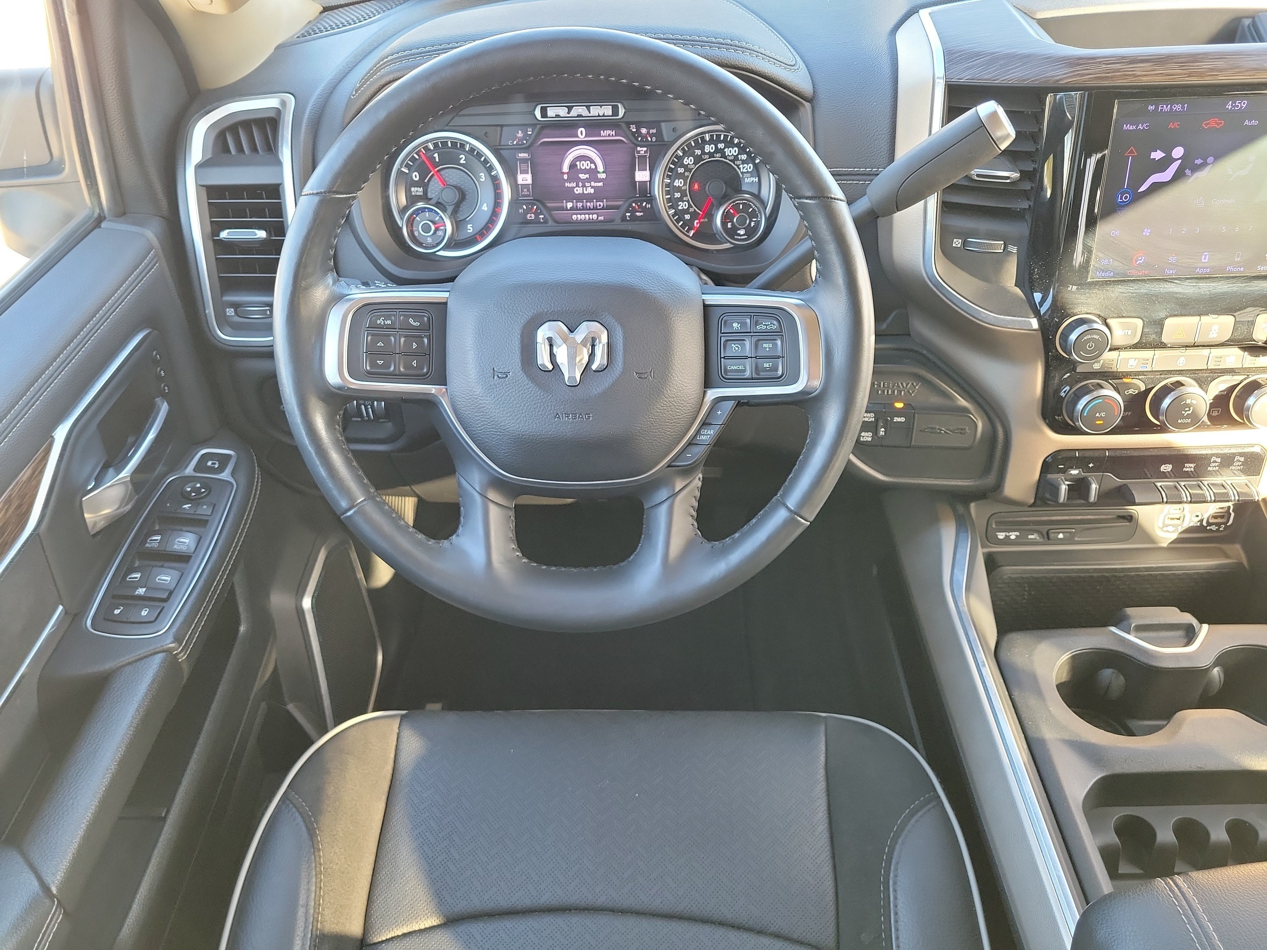 Used 2019 RAM 3500 Laramie AWD/4WD image 15