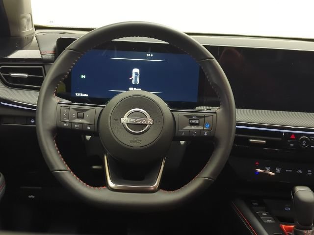 Used 2025 Nissan Kicks SR FWD image 20