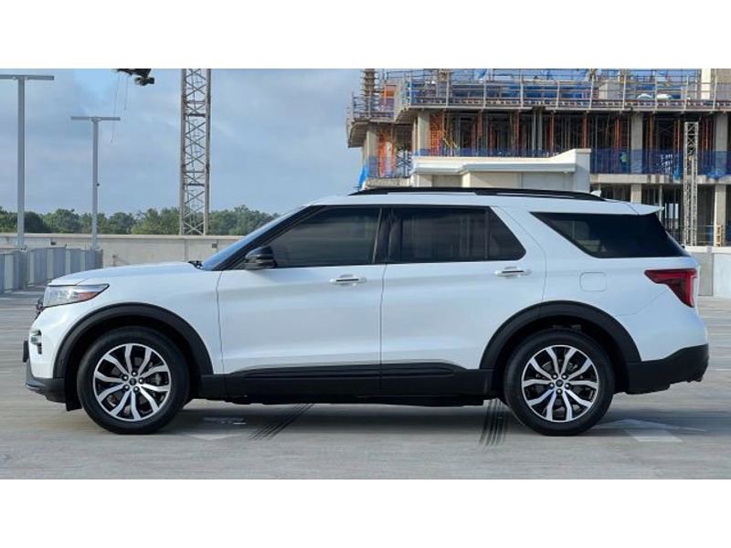 Used 2020 Ford Explorer ST w/ Premium Technology Package image 10