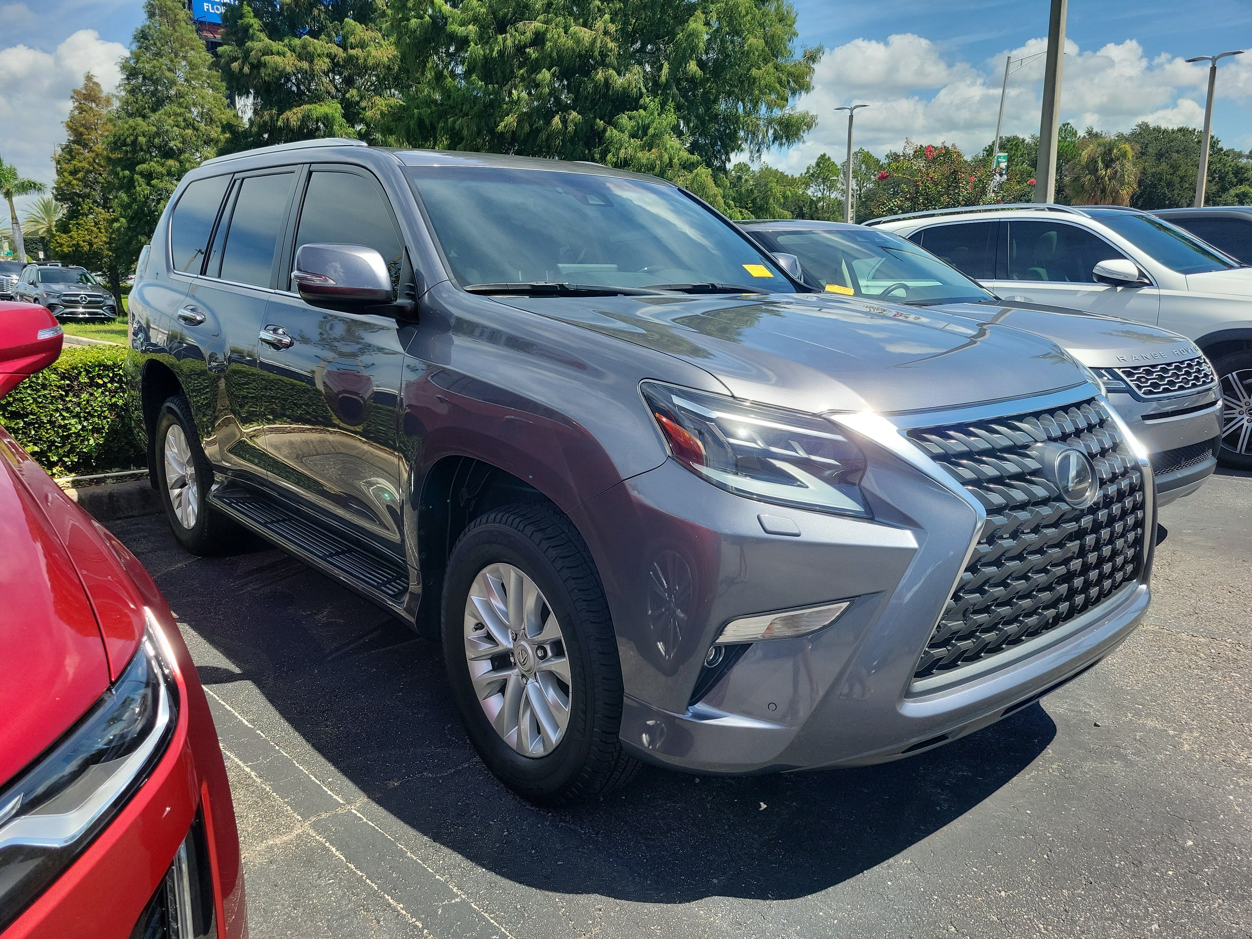 Used 2022 Lexus GX 460 Premium w/ Premium Package AWD/4WD image 2