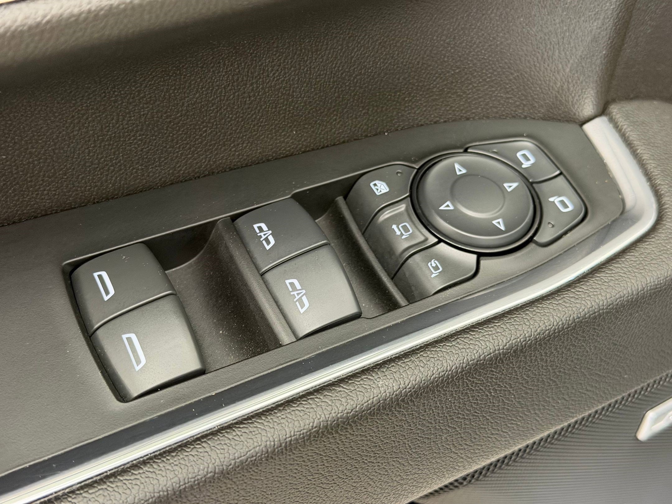 Used 2024 Chevrolet Silverado 2500 LTZ w/ LTZ Plus Package image 22