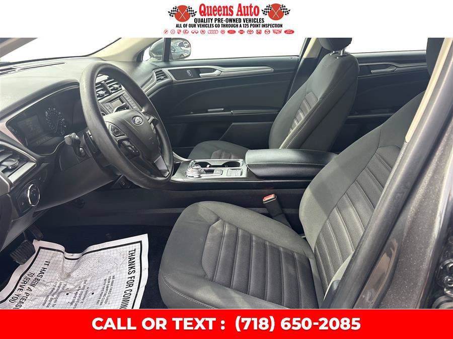 Used 2018 Ford Fusion SE FWD image 10