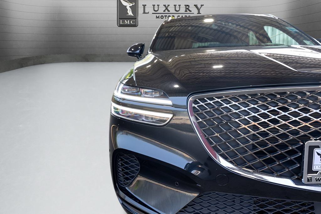 Used 2023 Genesis GV70 2.5T w/ Advanced Package AWD/4WD image 13