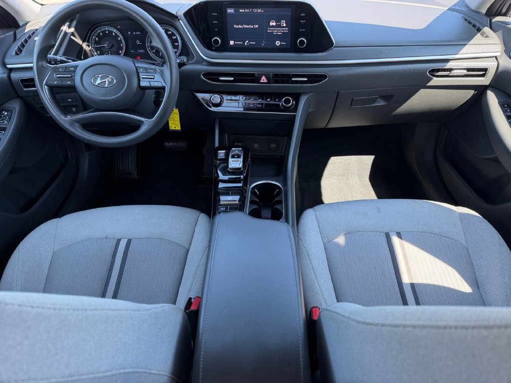 Used 2022 Hyundai Sonata SE w/ Cargo Package FWD image 15