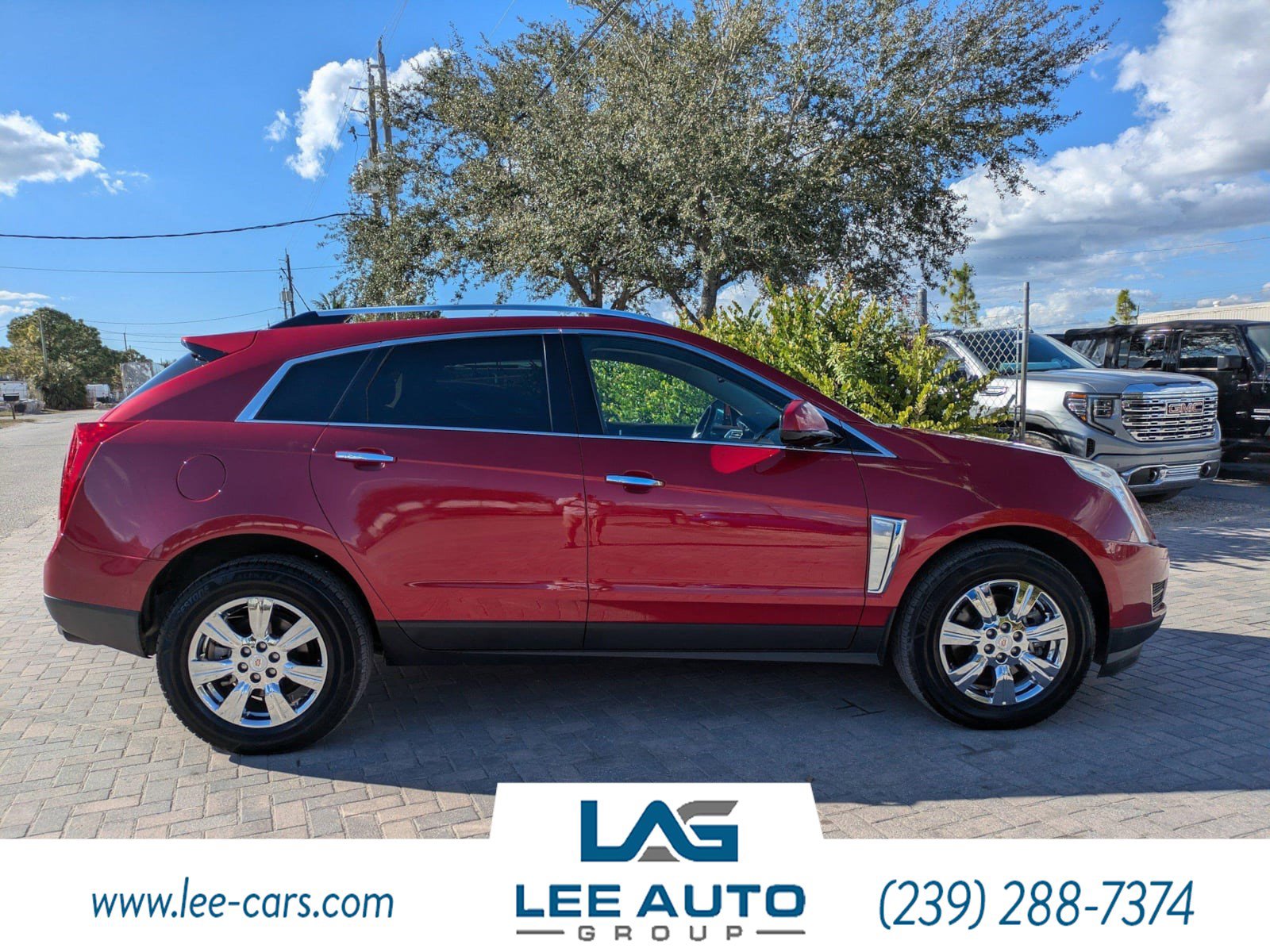 Used 2016 Cadillac SRX Luxury FWD image 2