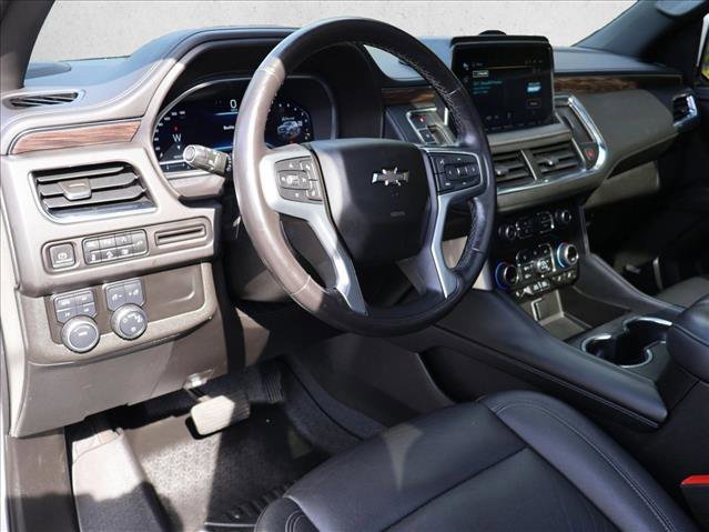 Used 2022 Chevrolet Suburban Z71 w/ Luxury Package AWD/4WD image 14