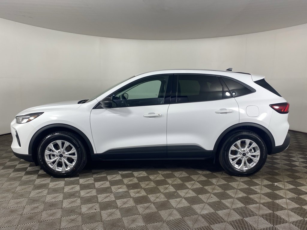 Used 2025 Ford Escape Active image 9