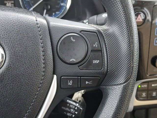 Used 2018 Toyota Corolla LE w/ LE Premium Package w/Moonroof image 27