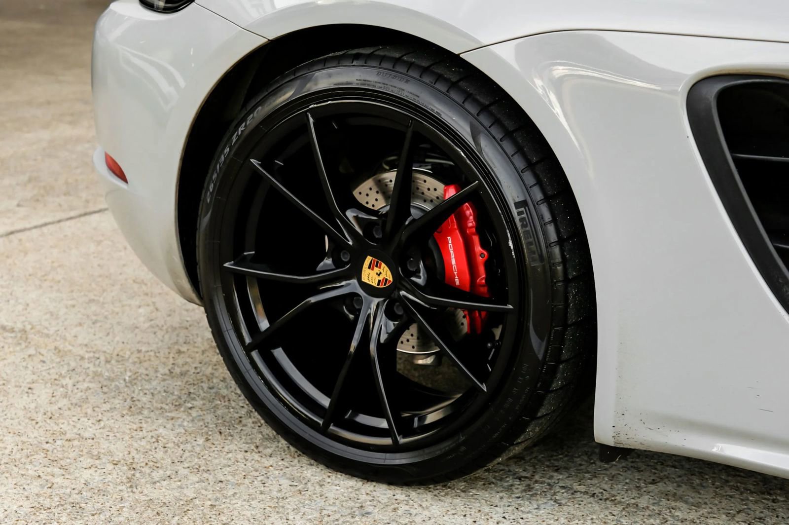 Used 2020 Porsche 718 Boxster S RWD image 46