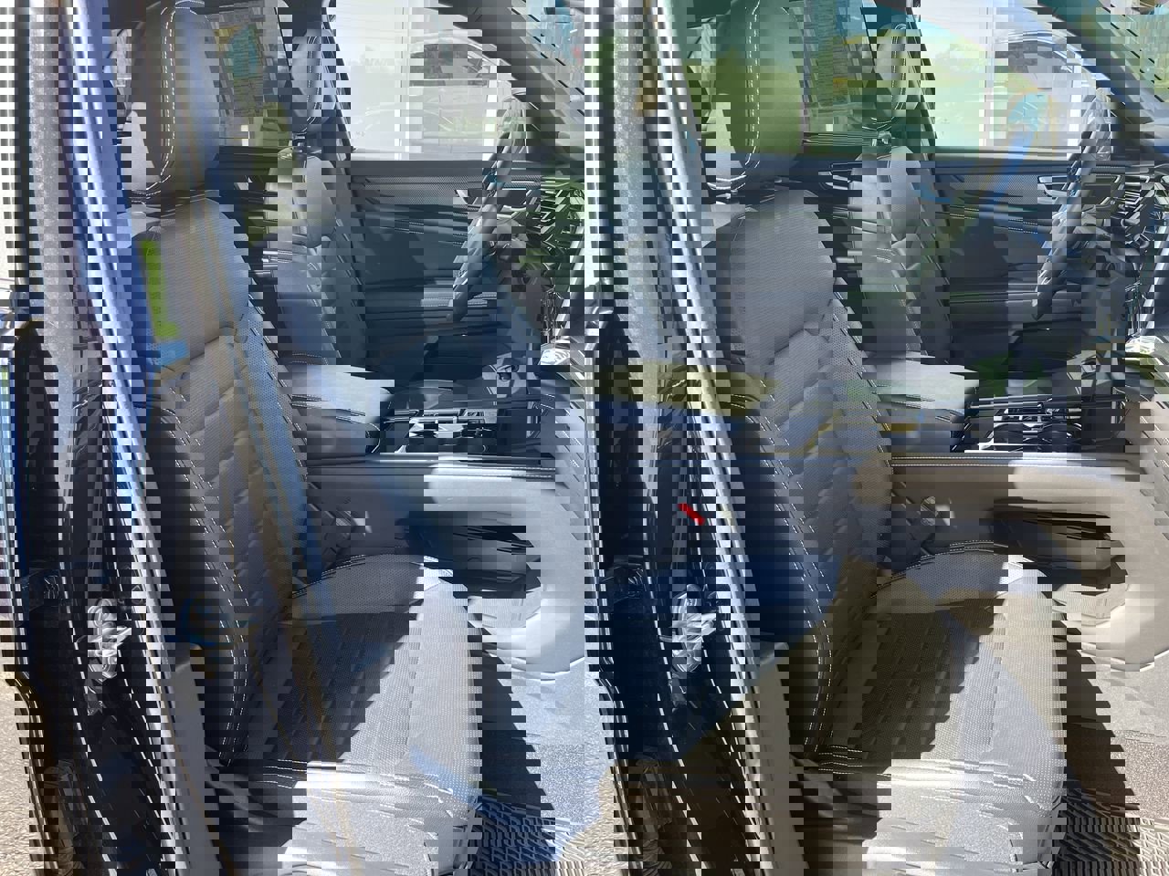 Used 2024 Volkswagen Atlas Cross Sport SEL image 36