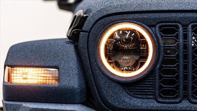 Used 2025 Jeep Gladiator Sport image 43