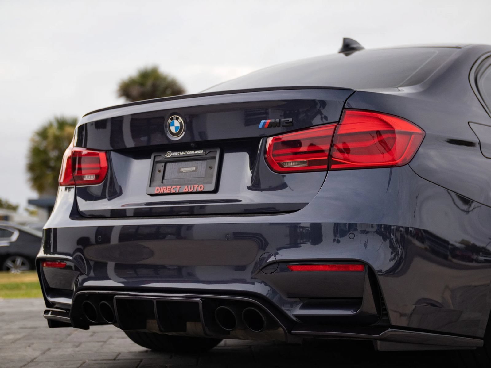 Used 2017 BMW M3 RWD image 16