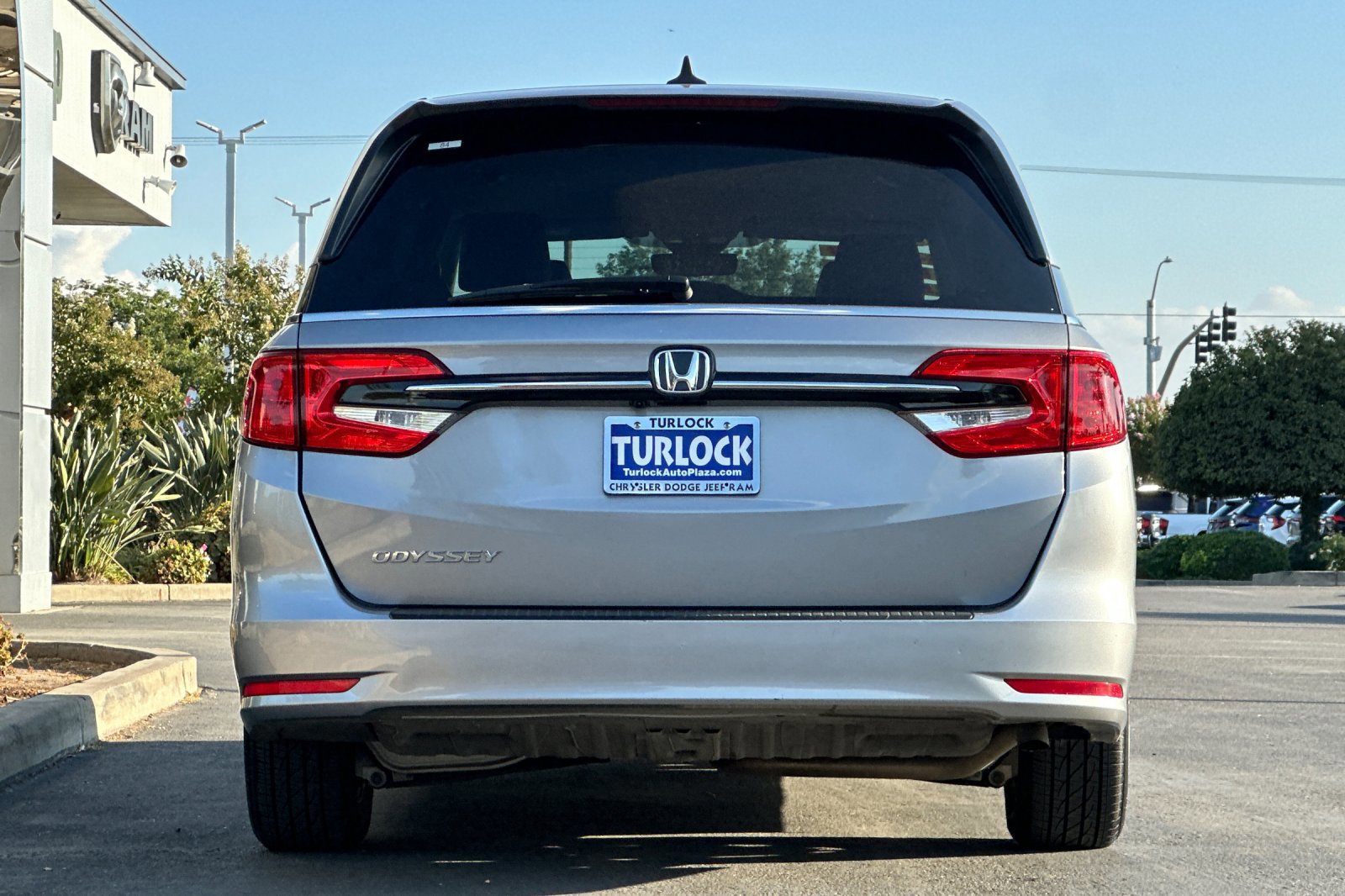 Used 2023 Honda Odyssey EX-L image 5