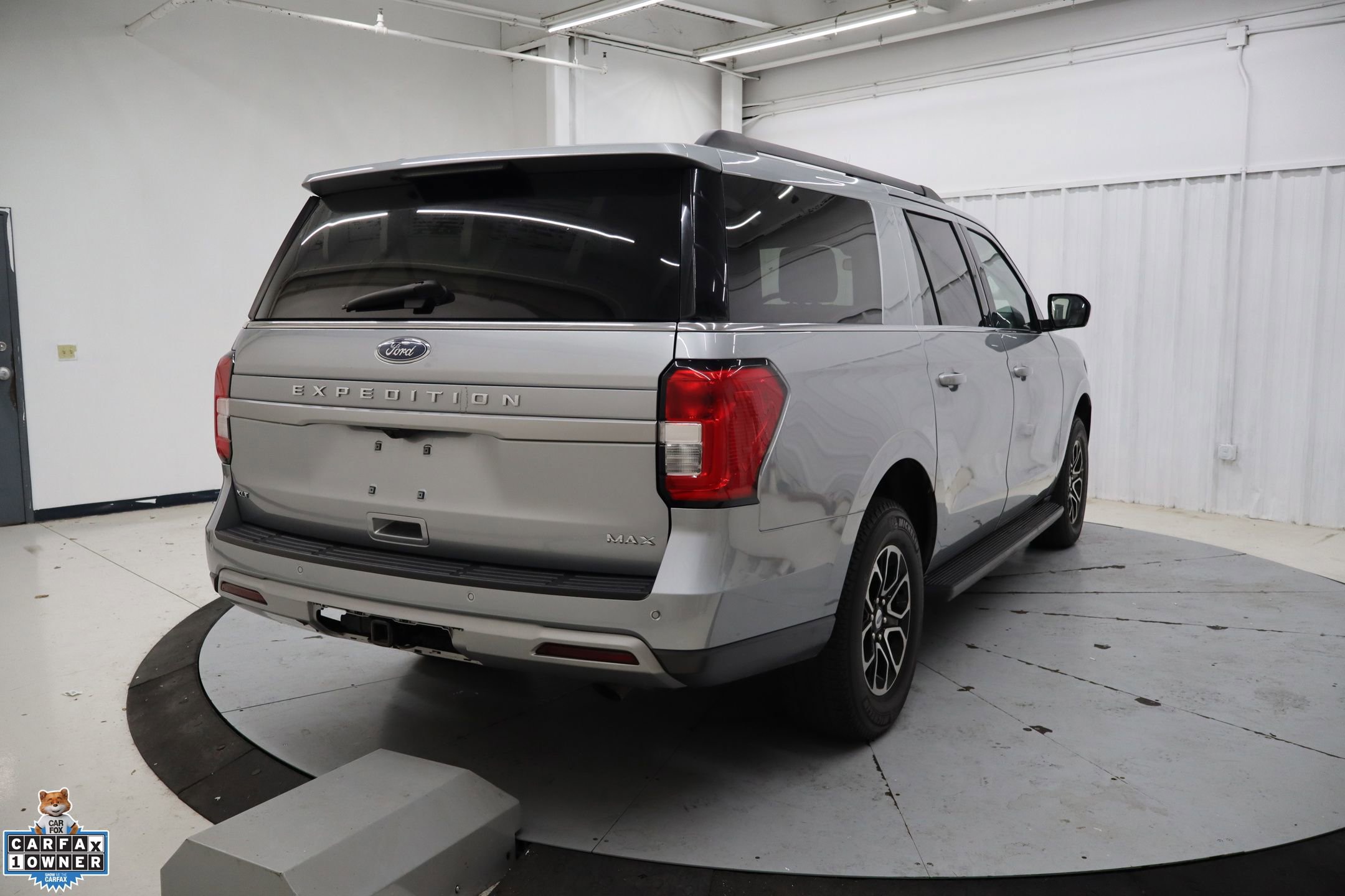 Certified 2024 Ford Expedition Max XLT image 4