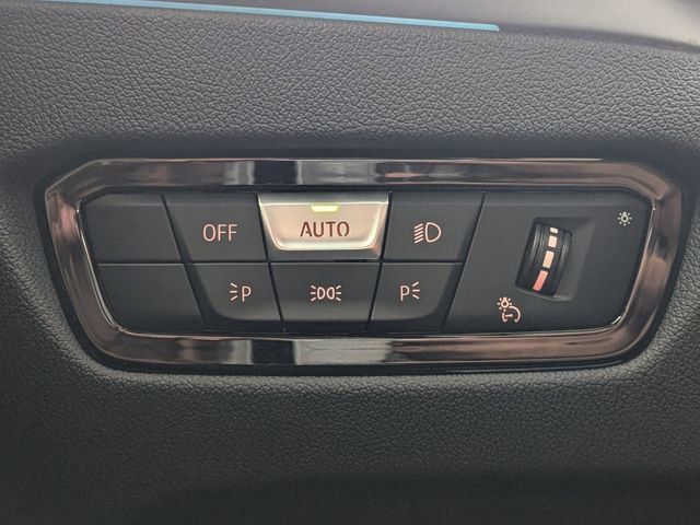 Used 2023 BMW M2 w/ Lighting Package image 19