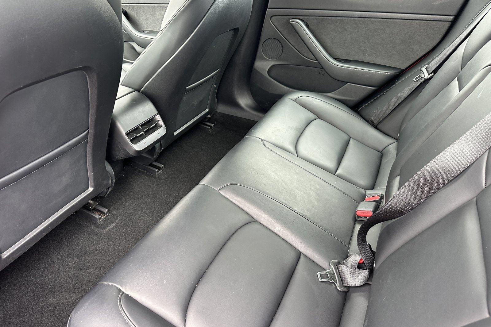 Used 2022 Tesla Model 3 Long Range AWD/4WD image 11
