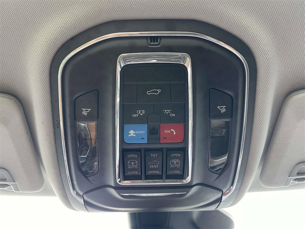 Used 2022 Jeep Grand Cherokee Limited 4xe image 96