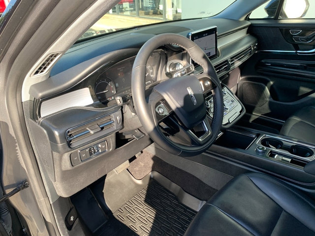 Certified 2022 Lincoln Corsair AWD w/ Equipment Group 101A image 23