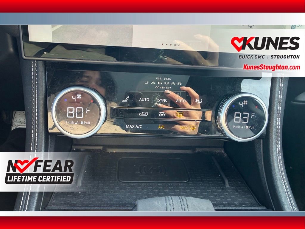 Used 2024 Jaguar F-PACE R-Dynamic S image 43