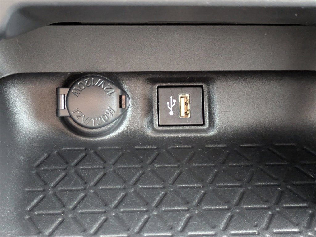 Used 2023 Toyota RAV4 XLE image 24