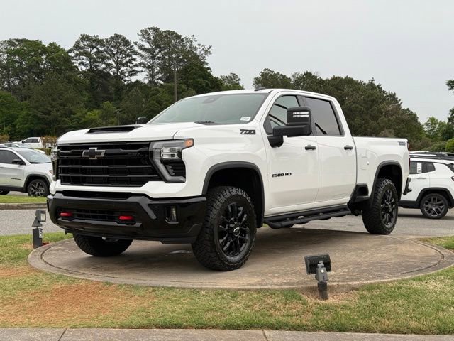 Used 2026 Chevrolet Silverado 2500 LT w/ Trail Boss Package AWD/4WD image 3