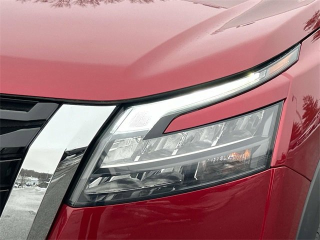 Used 2024 Nissan Pathfinder SV w/ Lighting Package (N92) image 11