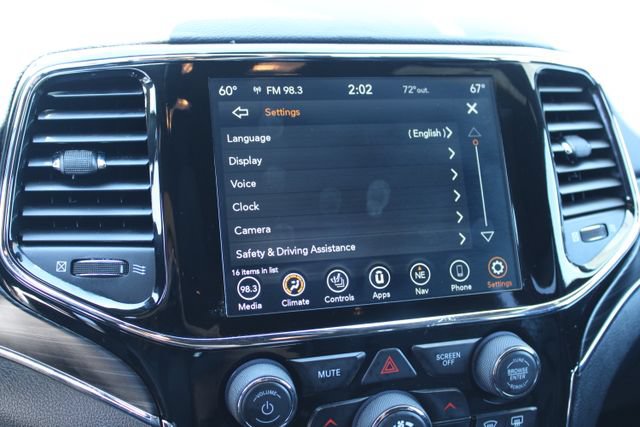 Used 2020 Jeep Grand Cherokee Limited RWD image 32