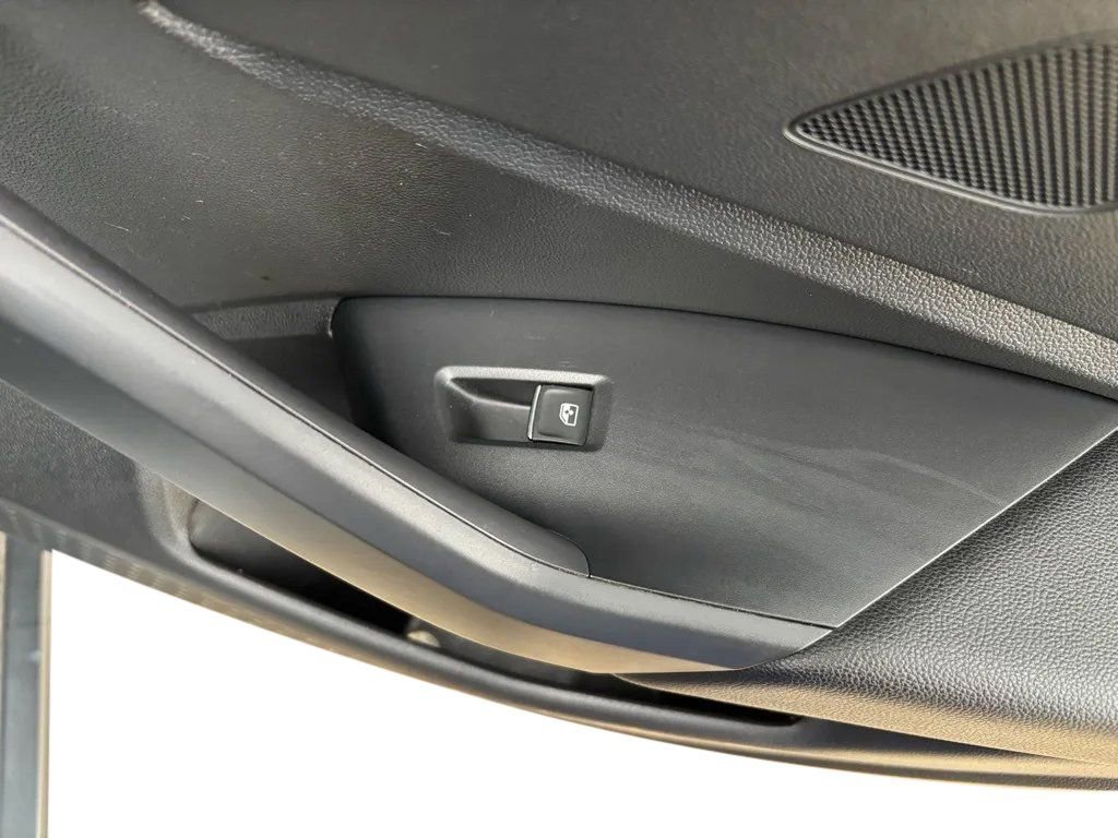 Used 2022 Volkswagen Jetta S image 25