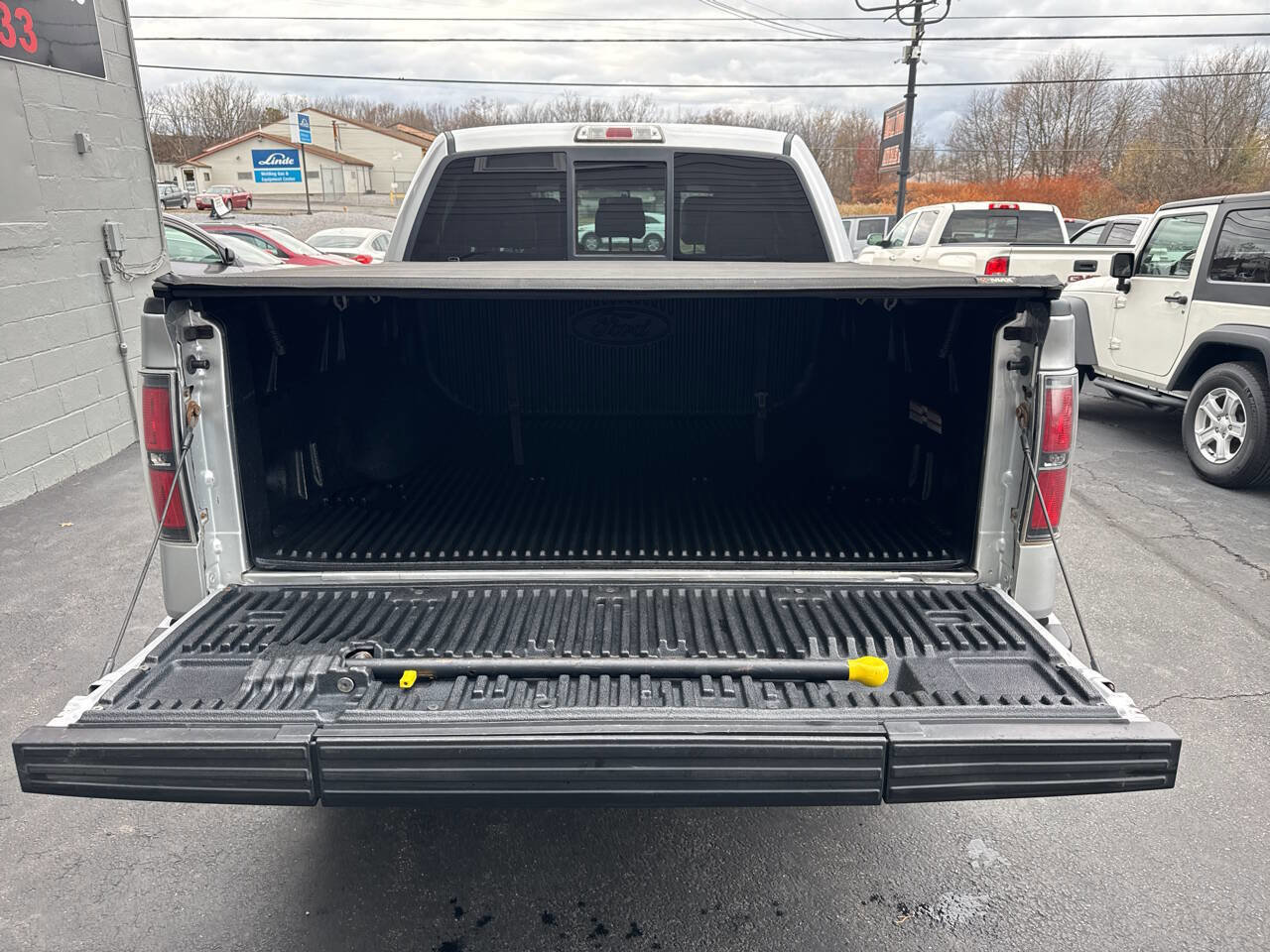 Used 2014 Ford F150 FX4 w/ Equipment Group 402A Luxury image 6