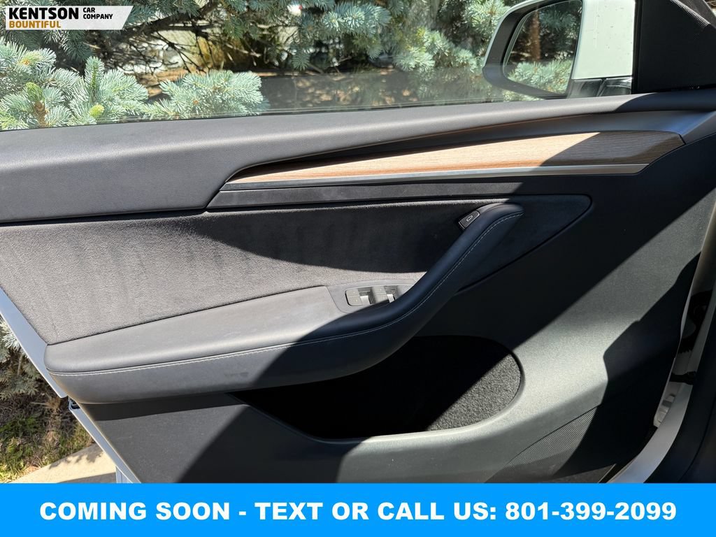 Used 2024 Tesla Model Y Performance AWD/4WD image 15