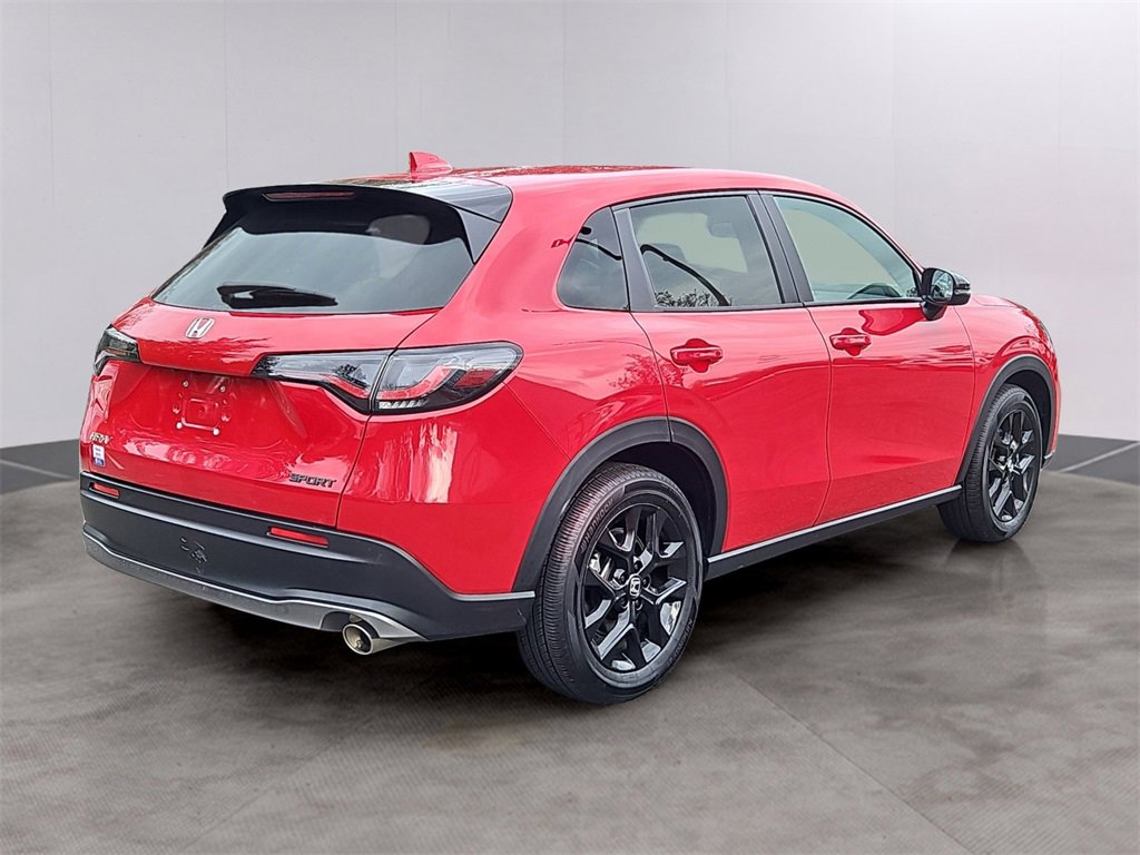 Certified 2025 Honda HR-V Sport image 2