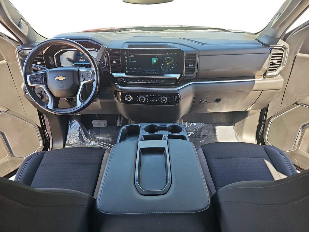 Used 2022 Chevrolet Silverado 1500 LT RWD image 9